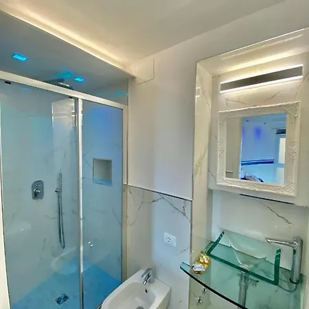 בית הארחה The Sea View מנרולה