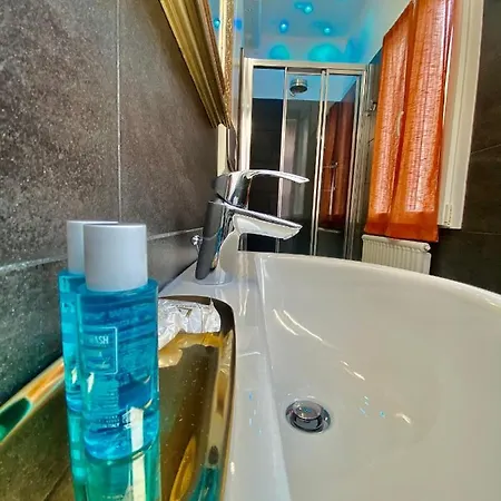 The Sea View 4* מנרולה