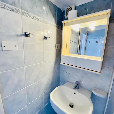 בית הארחה The Sea View 4*