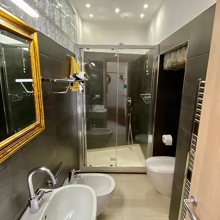 The Sea View בית הארחה