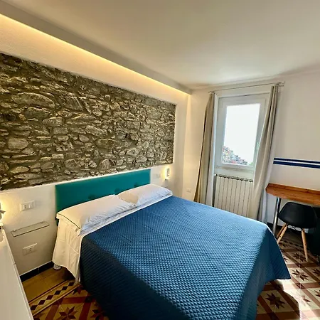 The Sea View 4*