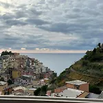 The Sea View 4*