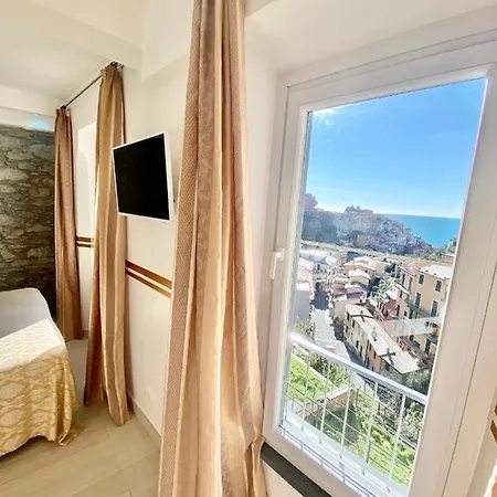The Sea View 4* Manarola