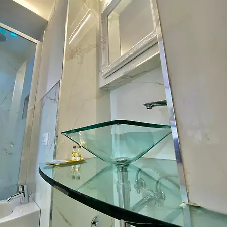 The Sea View 4*