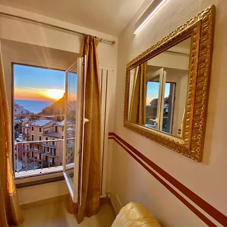 The Sea View 4*