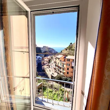 The Sea View 4*