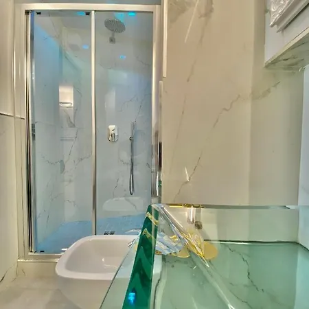 The Sea View 4*