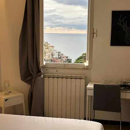 The Sea View Pensionat Manarola