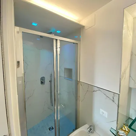 The Sea View 4*