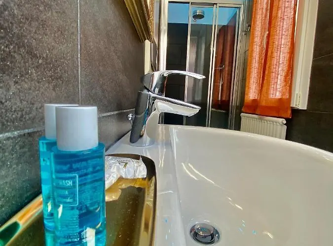 The Sea View 4* 마나롤라