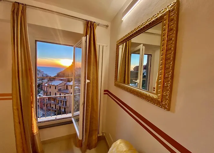 The Sea View 4*