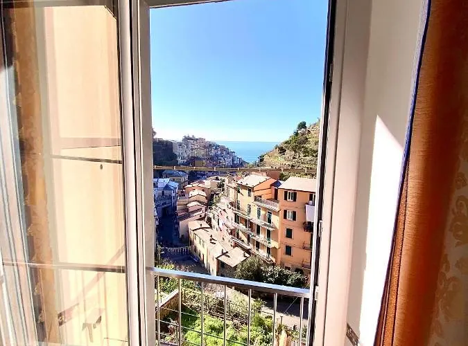 The Sea View 4*