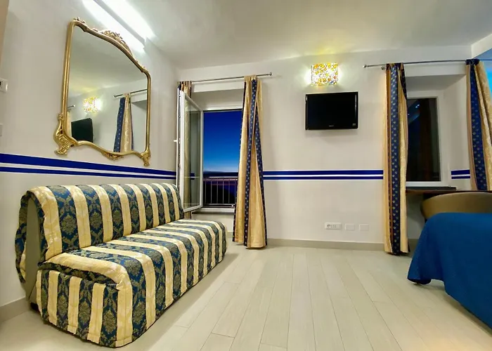 The Sea View 4*